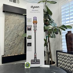 Dyson V15 Detect Total Clean Vacuum With 10 Accessories 