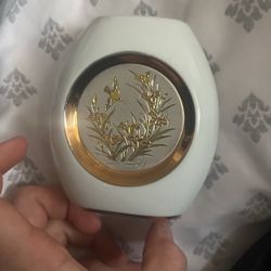 Small Gold Chokin Japanese vase