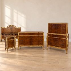 ✨Beautiful Vintage Bedroom Set – Rich Wood Finish & Ornate Gold Details-Delivery Available