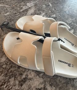 Women's Sandals Size 11