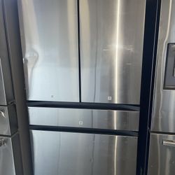 NÉW REFRIGERATOR 