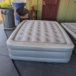 2 Coleman 18" Air Bed