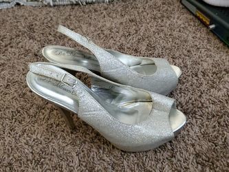 High Heels  Size 9