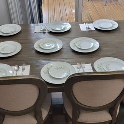 Dinner Plate Set By NORITAKE