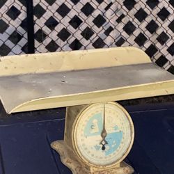 Vintage Baby Scale