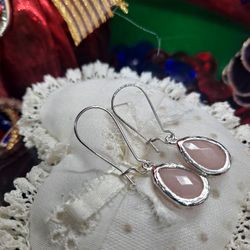 Beautiful Silvertone Pink Quartz Dangle Earrings New 