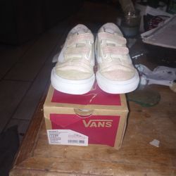 Vans Old Skool V Size 7 Girls