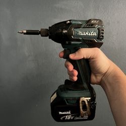 Makita Impact Gun + 4.0  Battery OBO