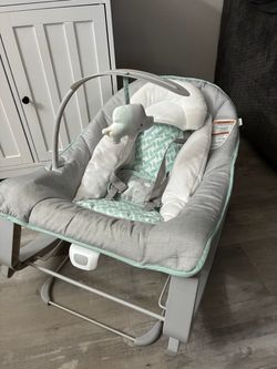 Baby Bouncer Rocker with Toy Bar