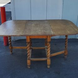 Kitchen table