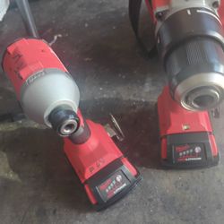 Milwaukee Hammer & Impact Drill 