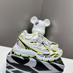 OFF-WHITE Be Right Back