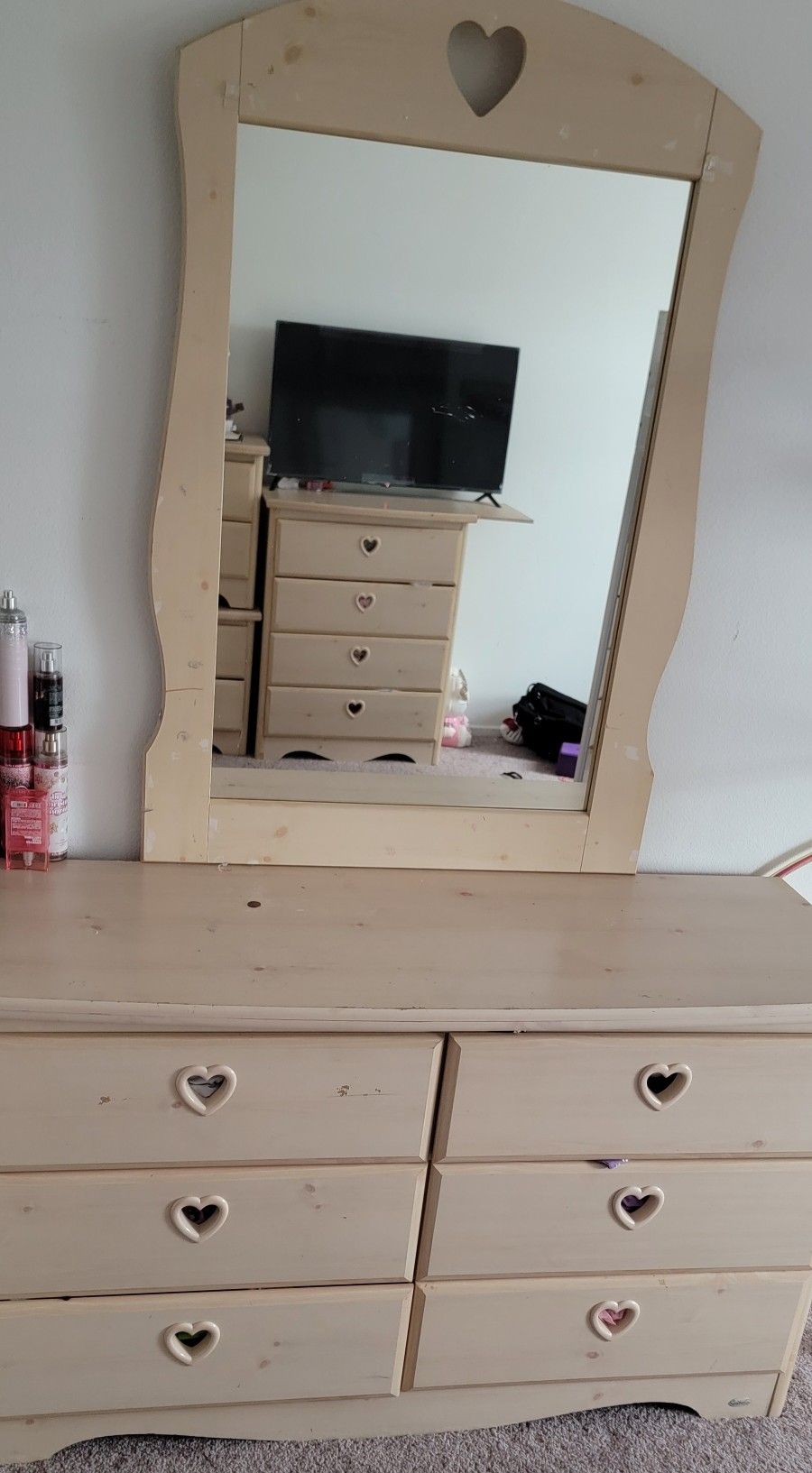 Twin Heart Bedroom Set