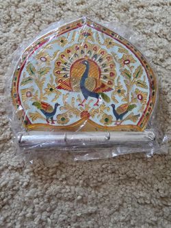 painted keyholder.×2