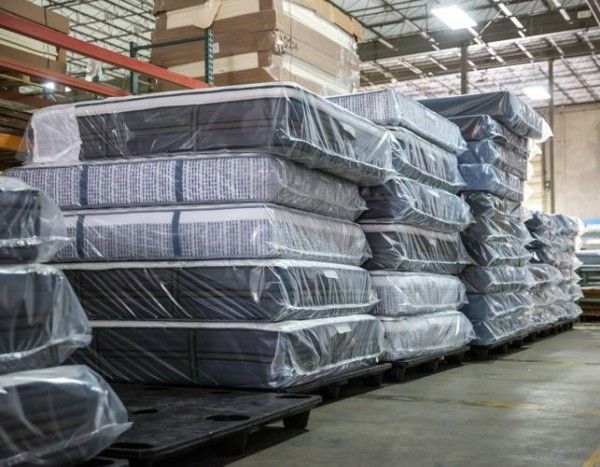 MUST SELL BRAND NEW BEDS STILL IN PLASTIC - LUXURY MATTRESSES