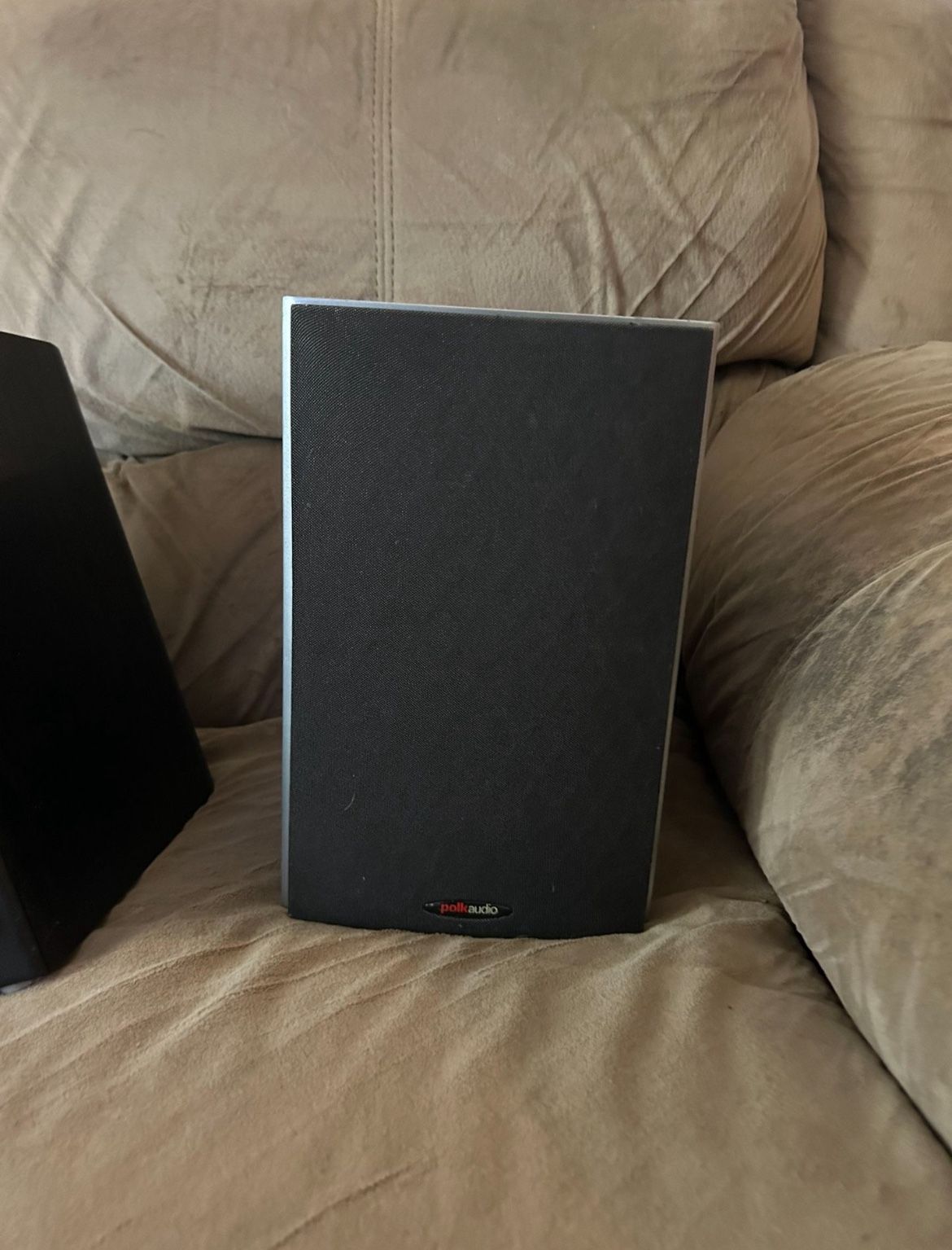 Polk Audio Monitor 30 bookshelf speaker
