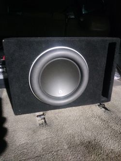 JL audio w7 12 inch como nueva y amplificador JL audio de 1500 1D. Cómo nuevo nada más se usaron por un mes. Se vende el set o separados