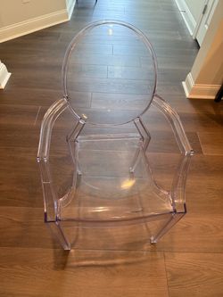 Set of 4 Clear Acrylic Ghost Dining Armchairs