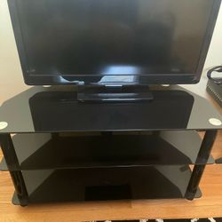 32" Panasonic TV With Tv Stand & Remote