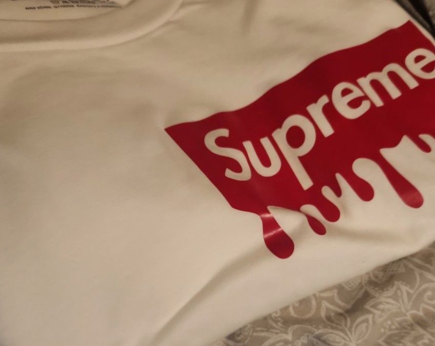 Supreme Shirt M