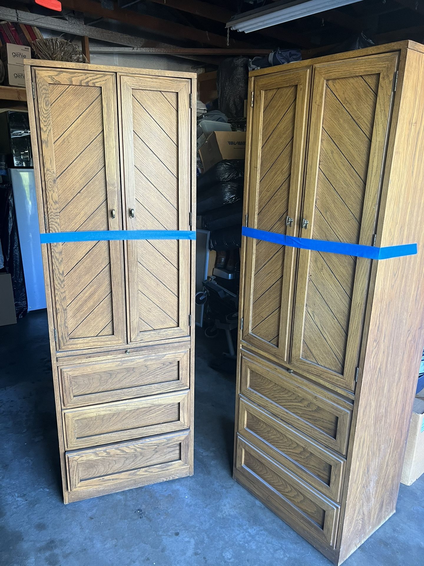 2 Cabinets With Shelf