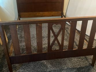🛏️ ANTIQUE Full-Size Solid Wood Bed Frame – 101 Years Old | 3 Owners Ever