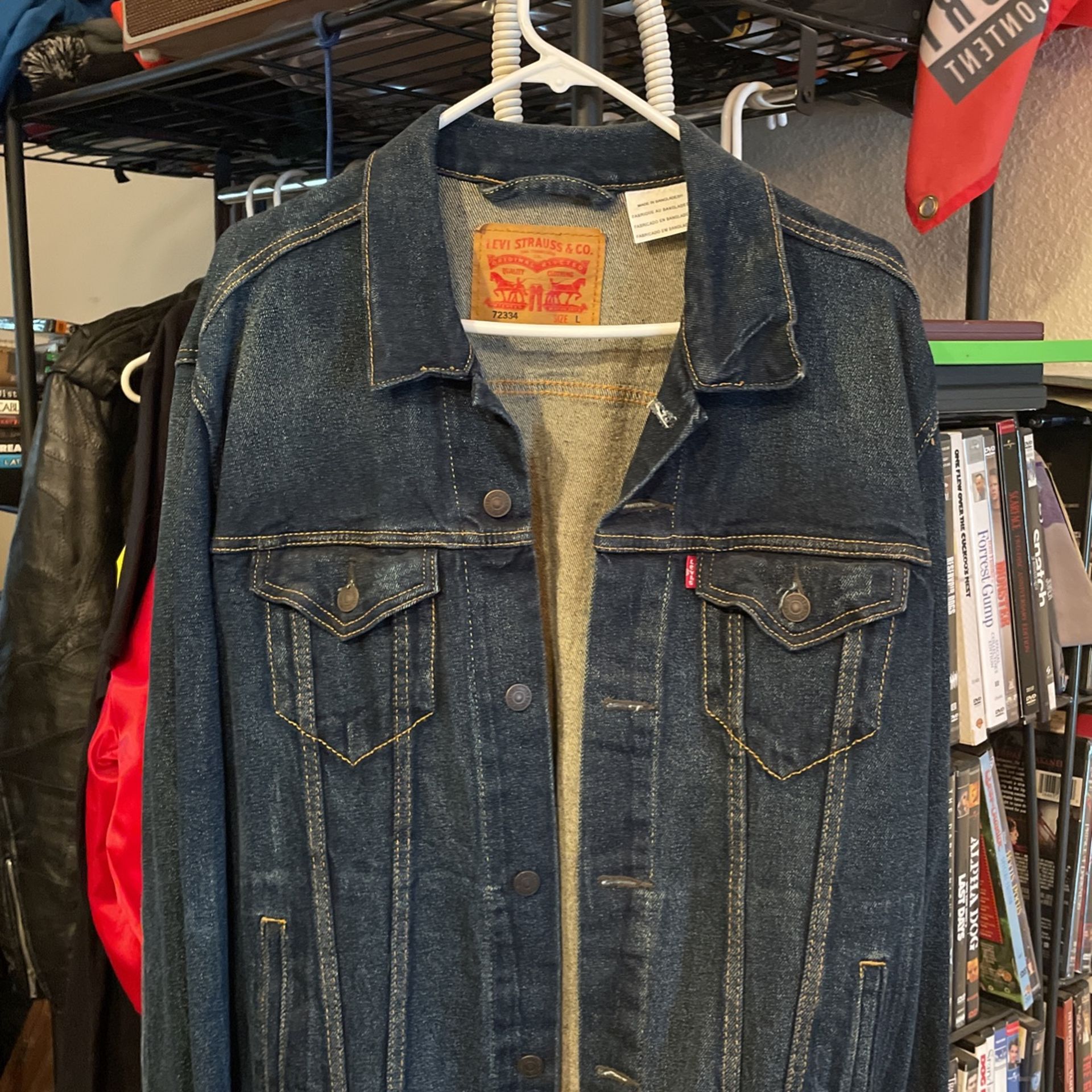 Levi Jacket Size Large