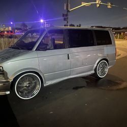 Chevrolet Astro