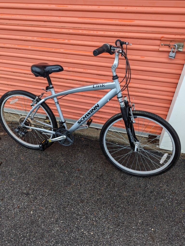 Schwinn Link Multi Speed Hybrid Bike