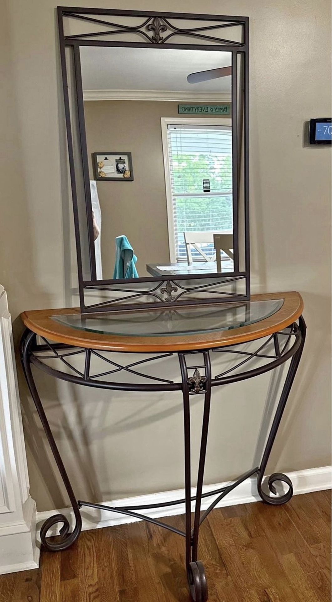 Table With Matching Mirror