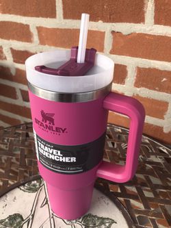 Adventure Quencher Travel Tumbler | 40 oz | Stanley Lilac