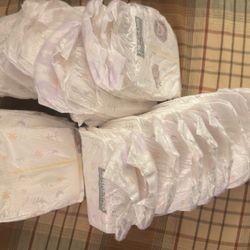 kirkland diapers size 1