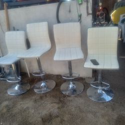 Se Venden 4 Siyas