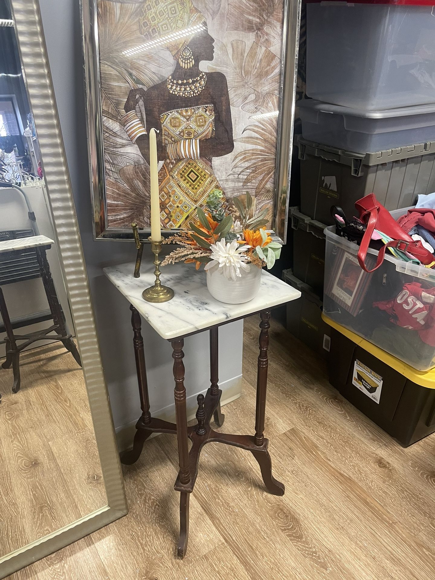 VTG 1970s American French Country Mahogany Wood 28" Pedestal Side Marble Table
