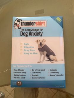 XS Dog anxiety blanket ( Thunder shirt) 10 to 18 pounds