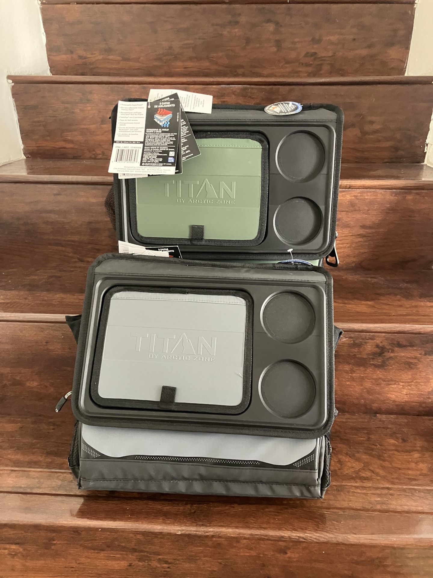 2 Titan 40 Can Collapsible Cooler