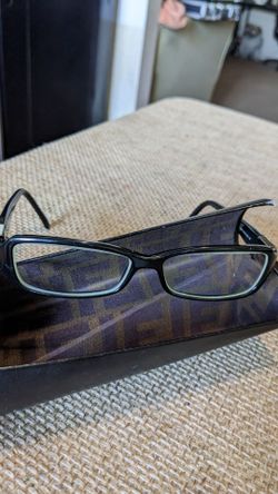 Fendi eye glasses with case