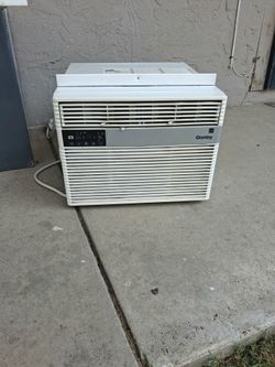 Danby AC 12000 btu.   $40