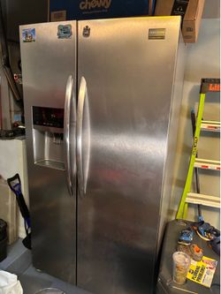 Frigidaire gallery fridge refrigerator