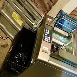 BOXiS R510 Commercial Doc/reciept Secureable Paperclip And Staple Shredder