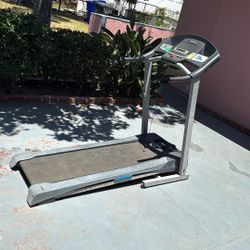 Treadmill - Exercise Machine-Weslo