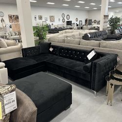 Black | W/STORAGE Amie | 2 Piece Sectional | Chasie