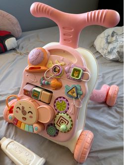 Baby activity table/walking trainer.