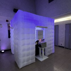 White Inflatable Booth 