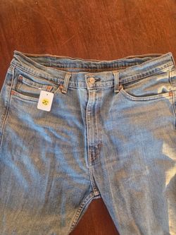 Mens Levi 505   38W/ 34L  like New !! Cheap !!