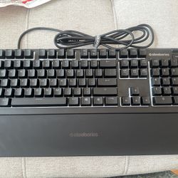 Steel Series Apex 3 Full Size Keyboard