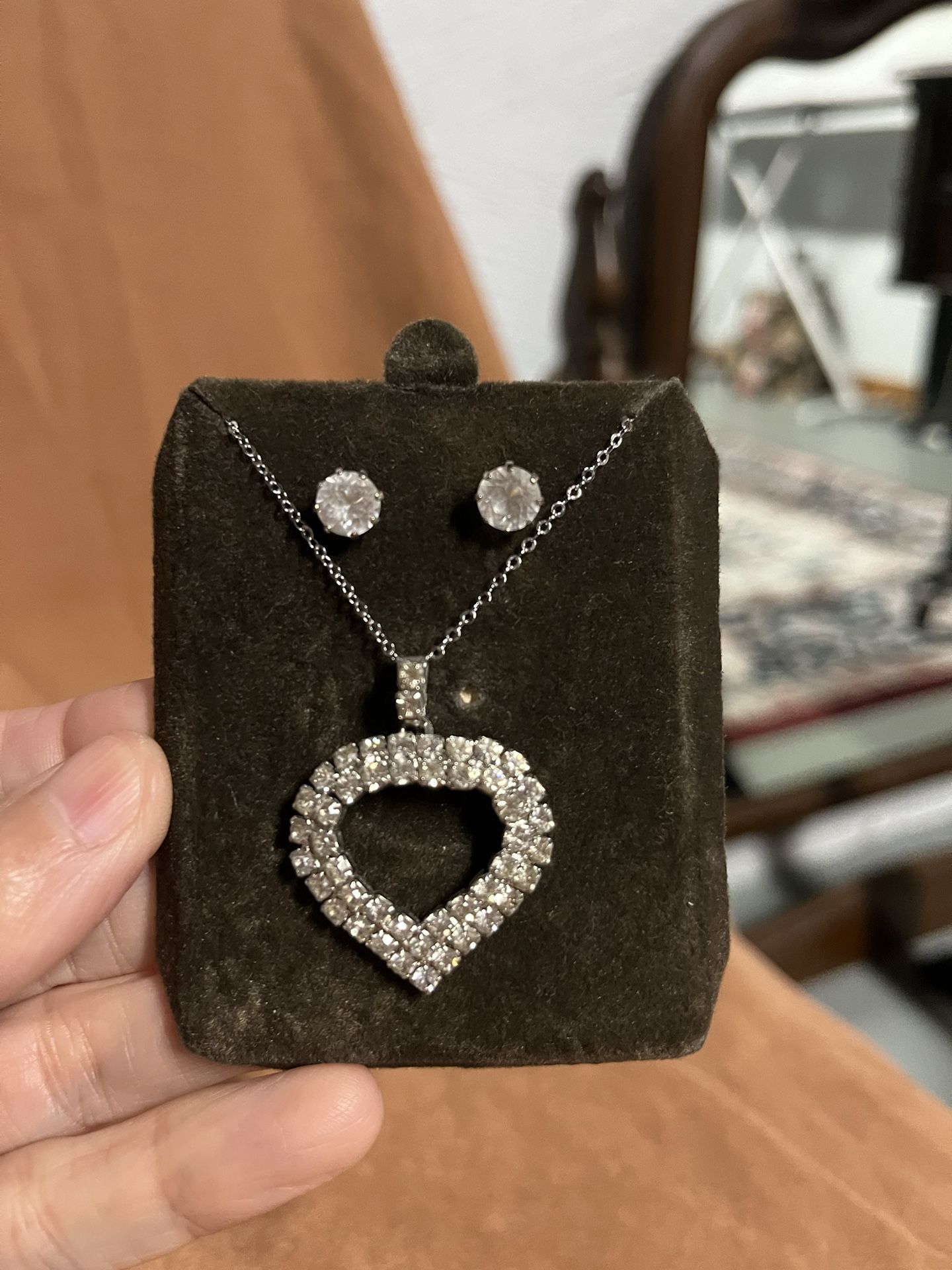 Authentic Vintage Silver Tone Faux Diamonds Necklace And Earrings