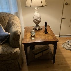 End Table For Couch  Or Chair 