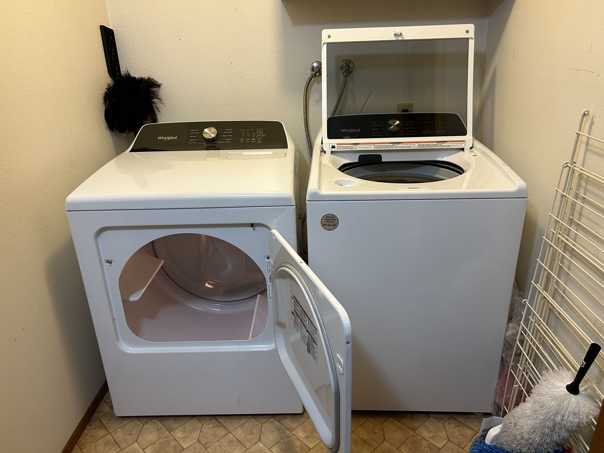 Whirlpool Washer & Dryer - New In 2022