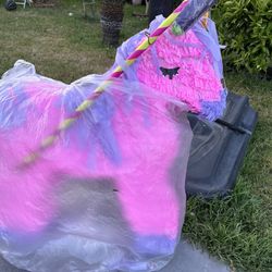Bonita Piñata 🪅 De Unicornio Grande $ 20